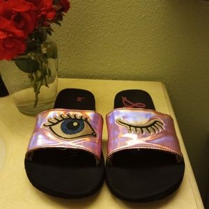 Cute wink slides blue eye